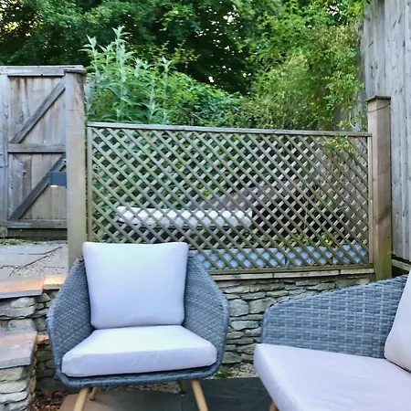 Key Cottage, Sleeps 8 Brimscombe Exterior photo